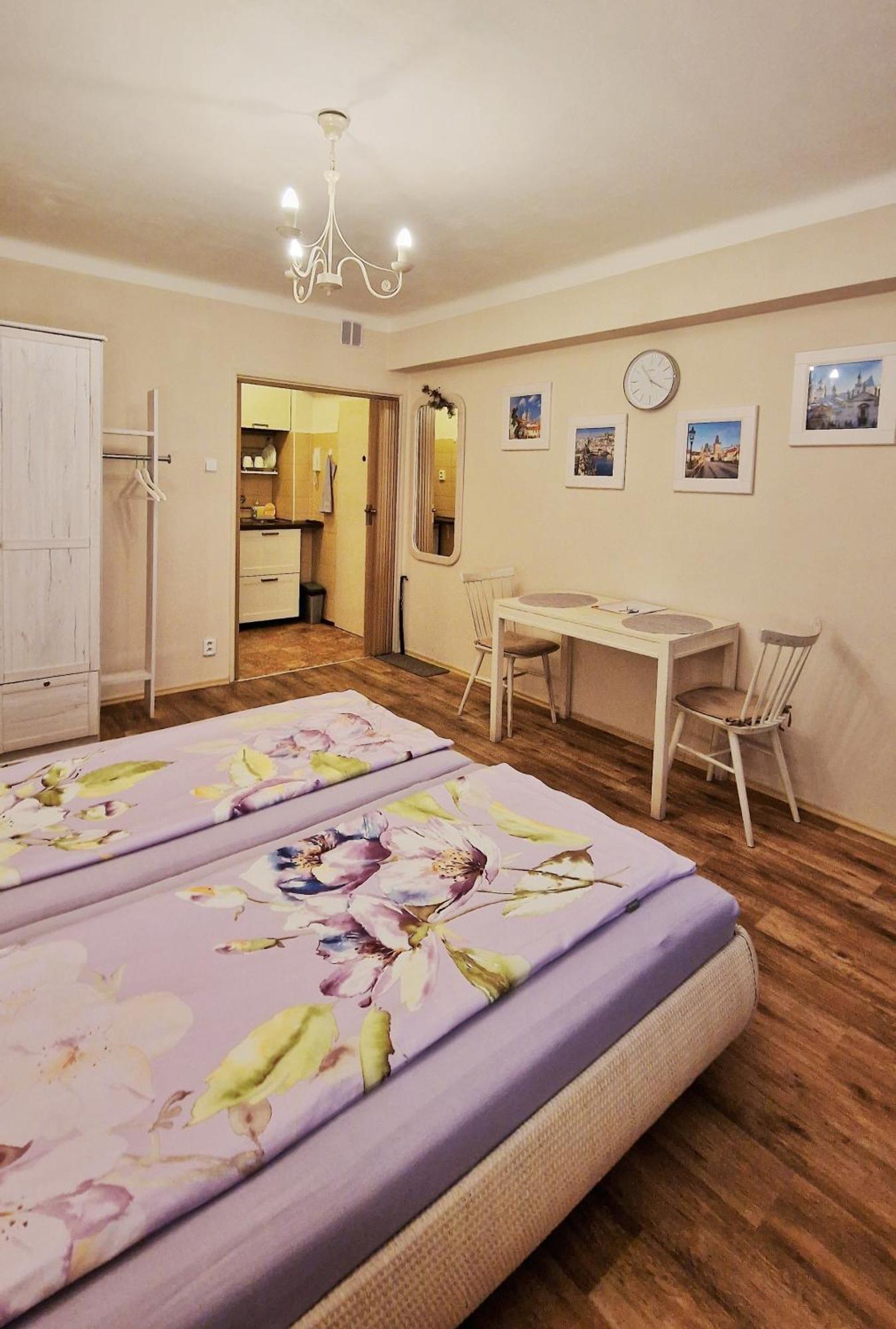 Veles Apartment Prag Eksteriør billede